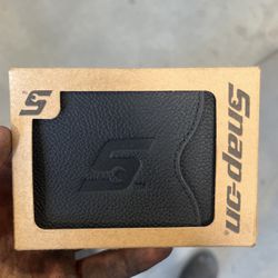 Snap On Wallet Genuine Leather 