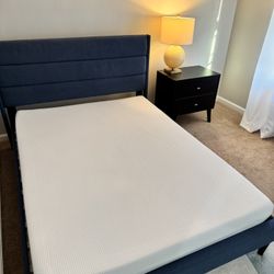 Full Size Bed With Mattress