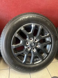 Toyota OEM Wheel with Yokohama Geolandar Tire