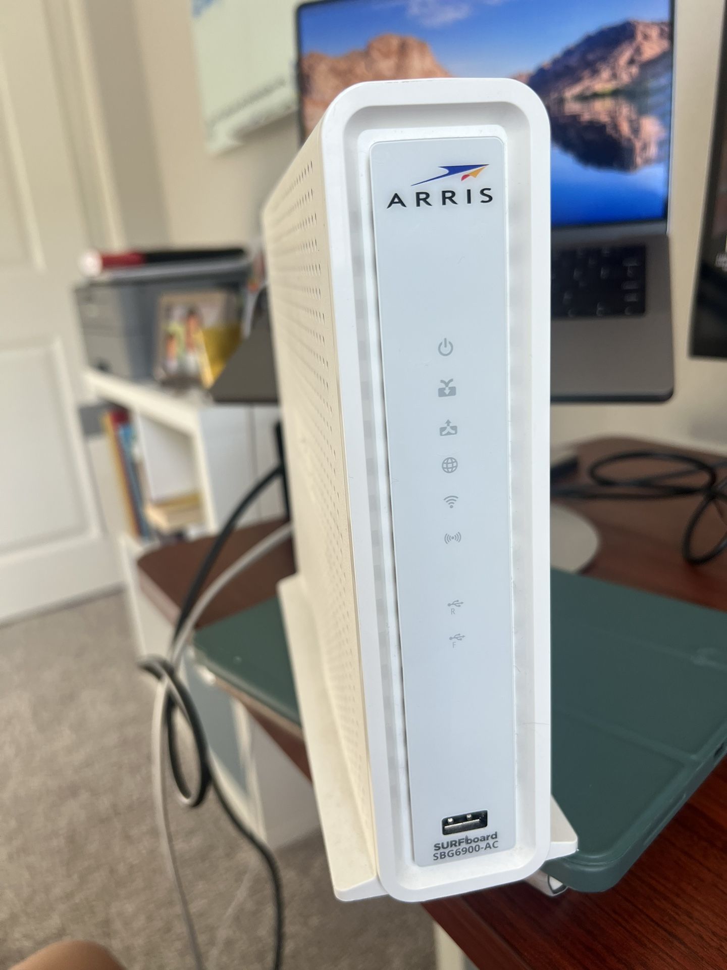 Arris Cable Modem/Wifi AC1900 Router