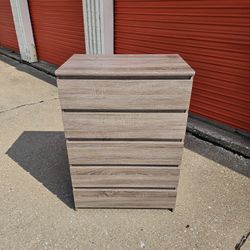 Grey 5 Drawer Dreser