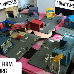 2007-2009 hot wheel city (6 pieces) $10 each firm edinburg pick up