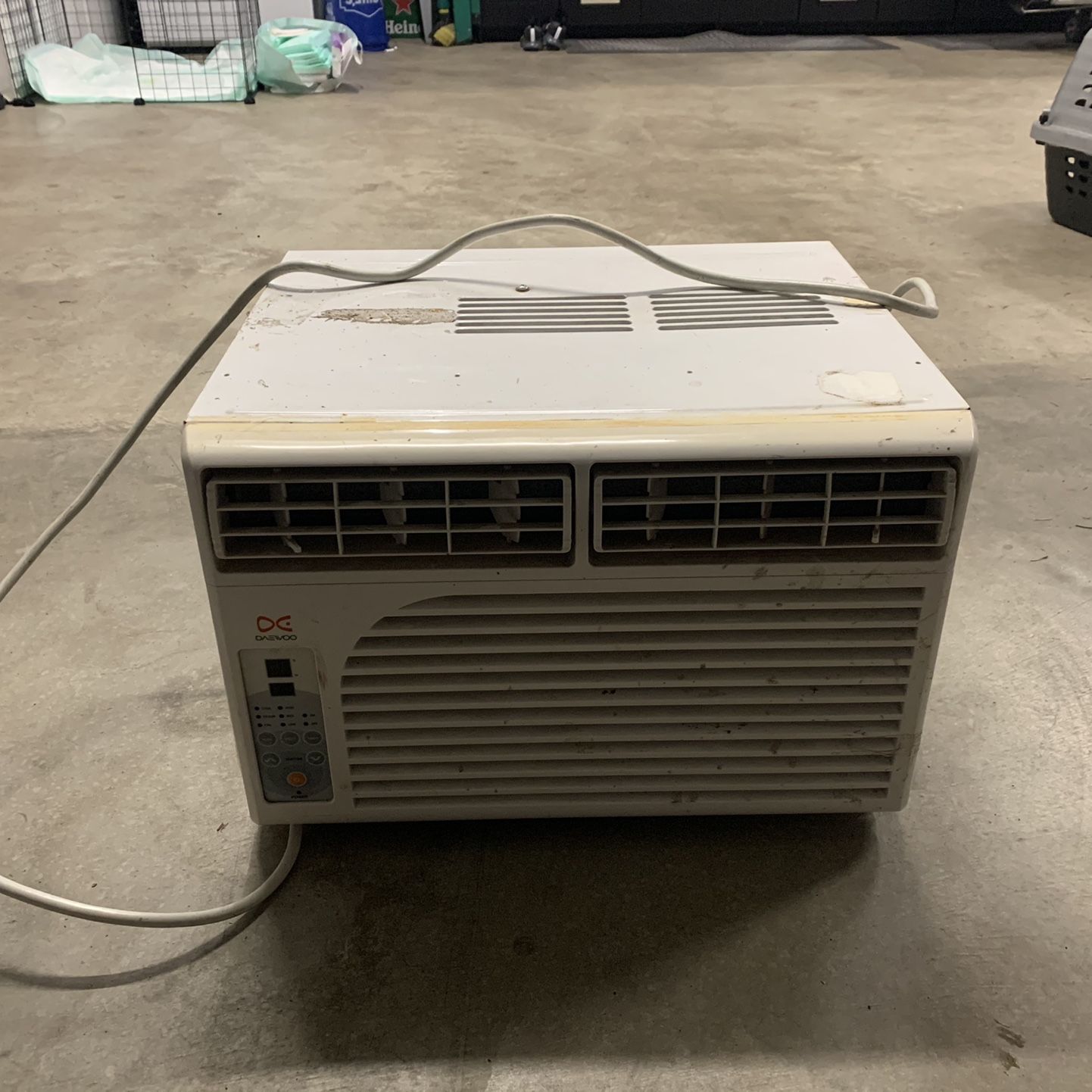 Window AC Unit