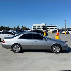 2000 Lexus ES 300
