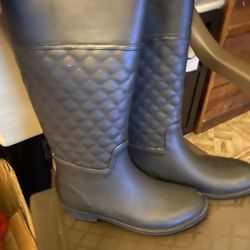 Rain Boots Sz 9