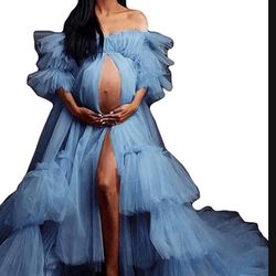 Tulle Robe for Maternity Photoshoot