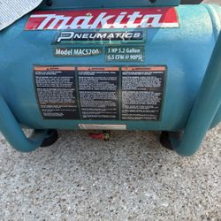 Makita Compressor 5.2 Gal 140 Psi 