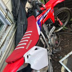CRF 150R 