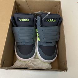 Adidas Size 6k Shoes 