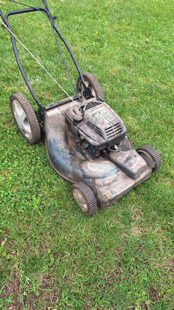 Self-propelled Lawn Mower