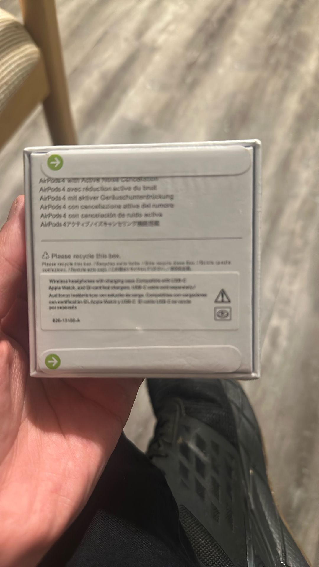 AirPods 4 Active Noise Cancellation