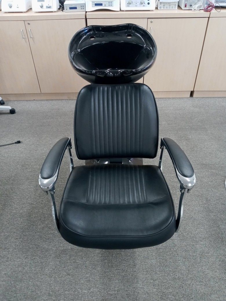 Shampoo Chairs