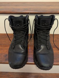 Under Armour Men's UA Stellar Tac Side Zip Size 11