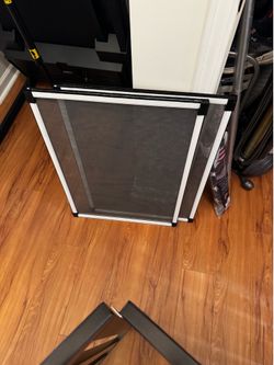 Adjustable window screens