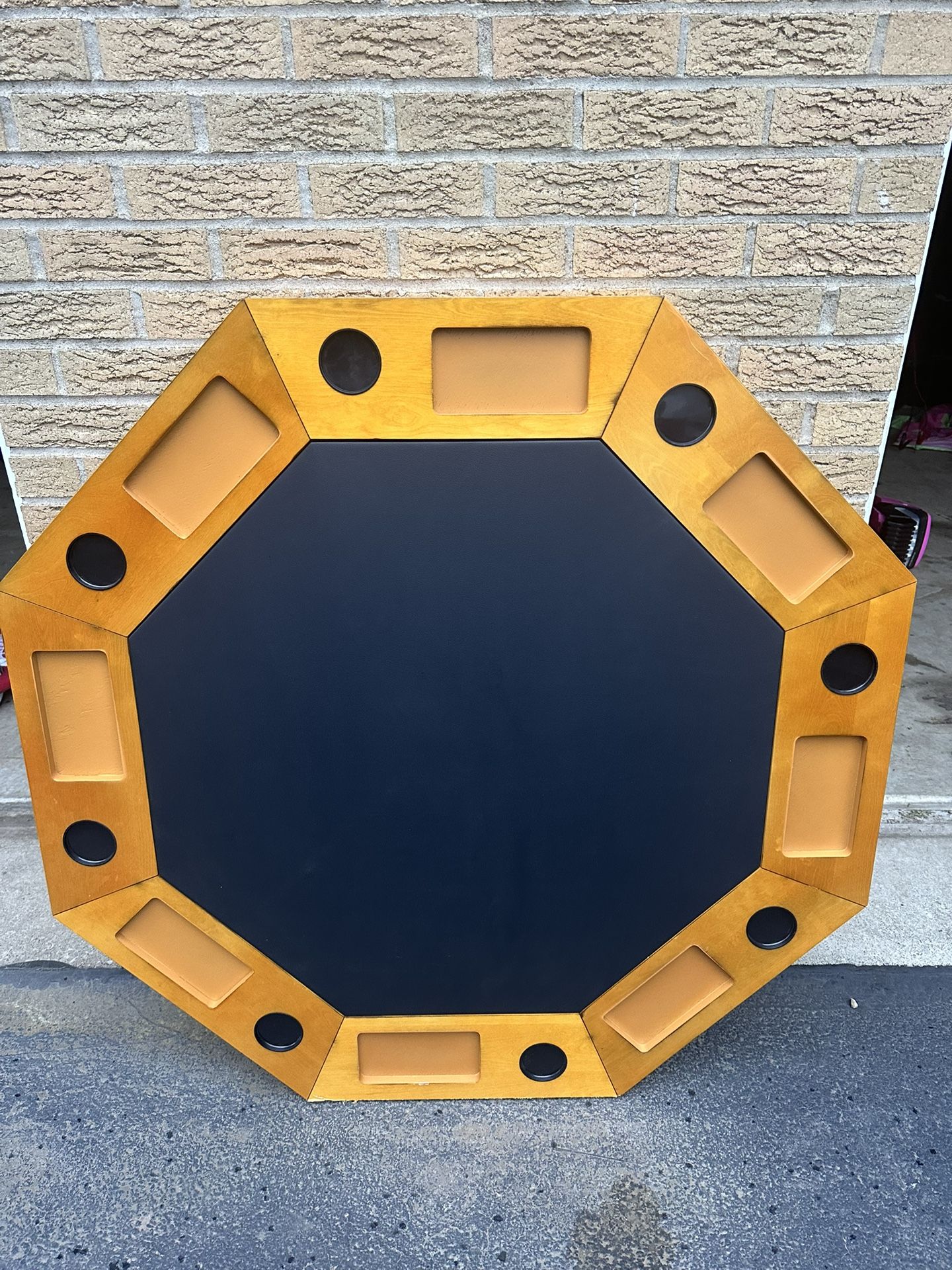 Poker table