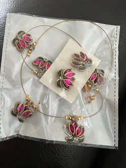 Invisible chain and ear rings