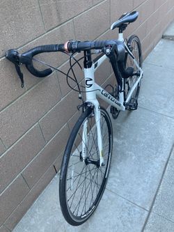 2015 Cannondale Synapse 56 cm with Shimano Sora groupset for