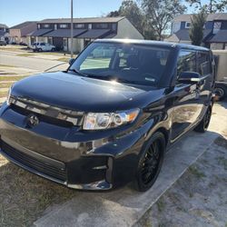 Scion XB 2011