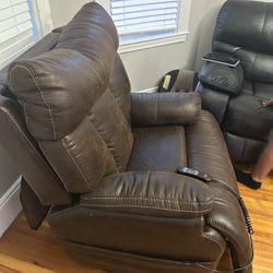 Touchdown Brown Power Lift Recliner $500 OBO