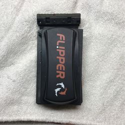 Flipper Medium Size