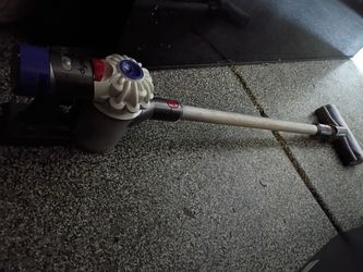 Dyson V7 Cordless vacuum cleaner