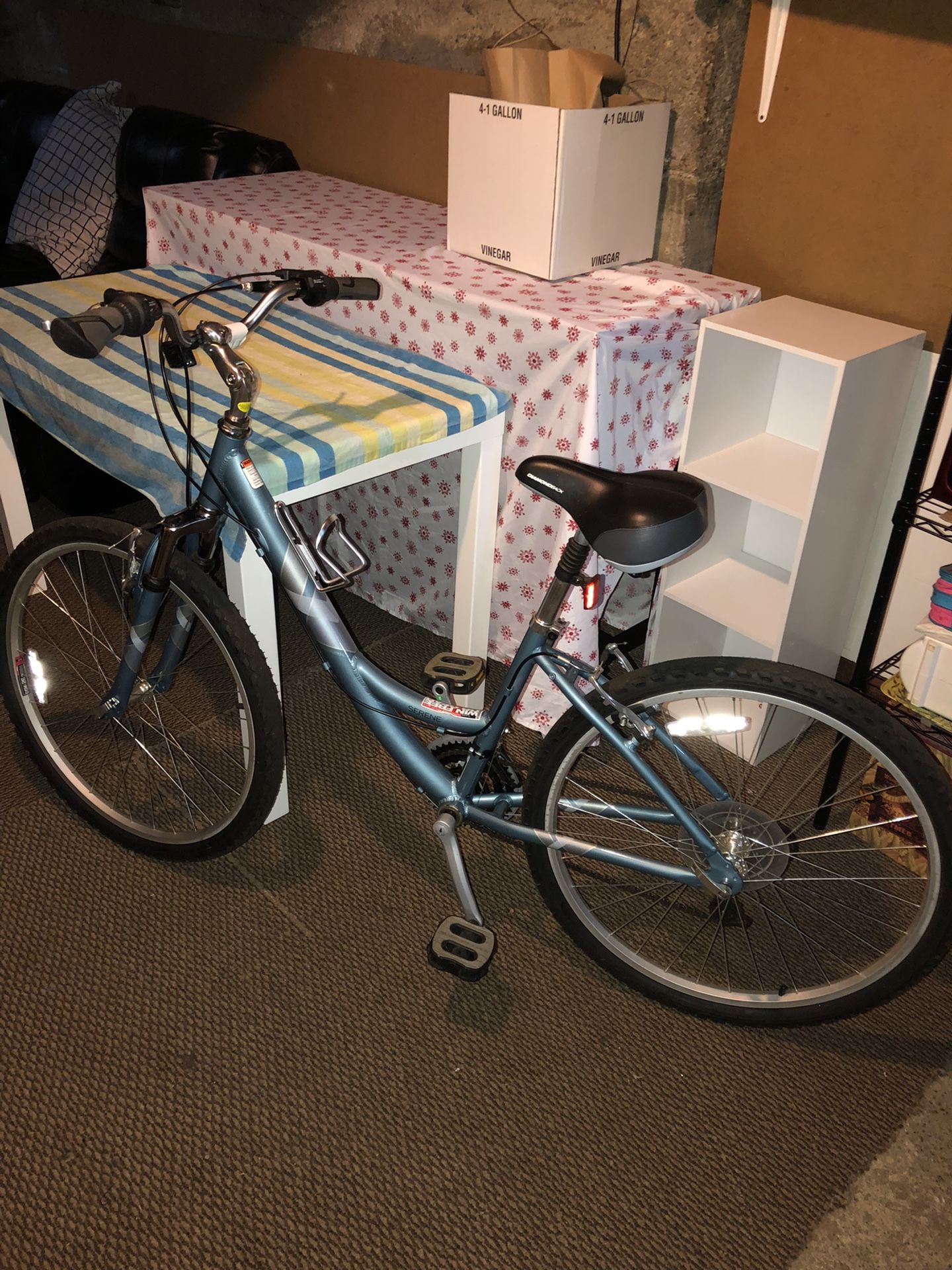 Diamondback Bike 26 Womens Like New