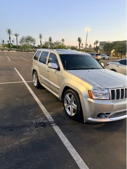 Jeep cheroke srt8