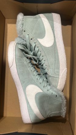 Nike size 7 women’s
