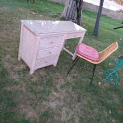 Henry Link Lexington Wicker Desk