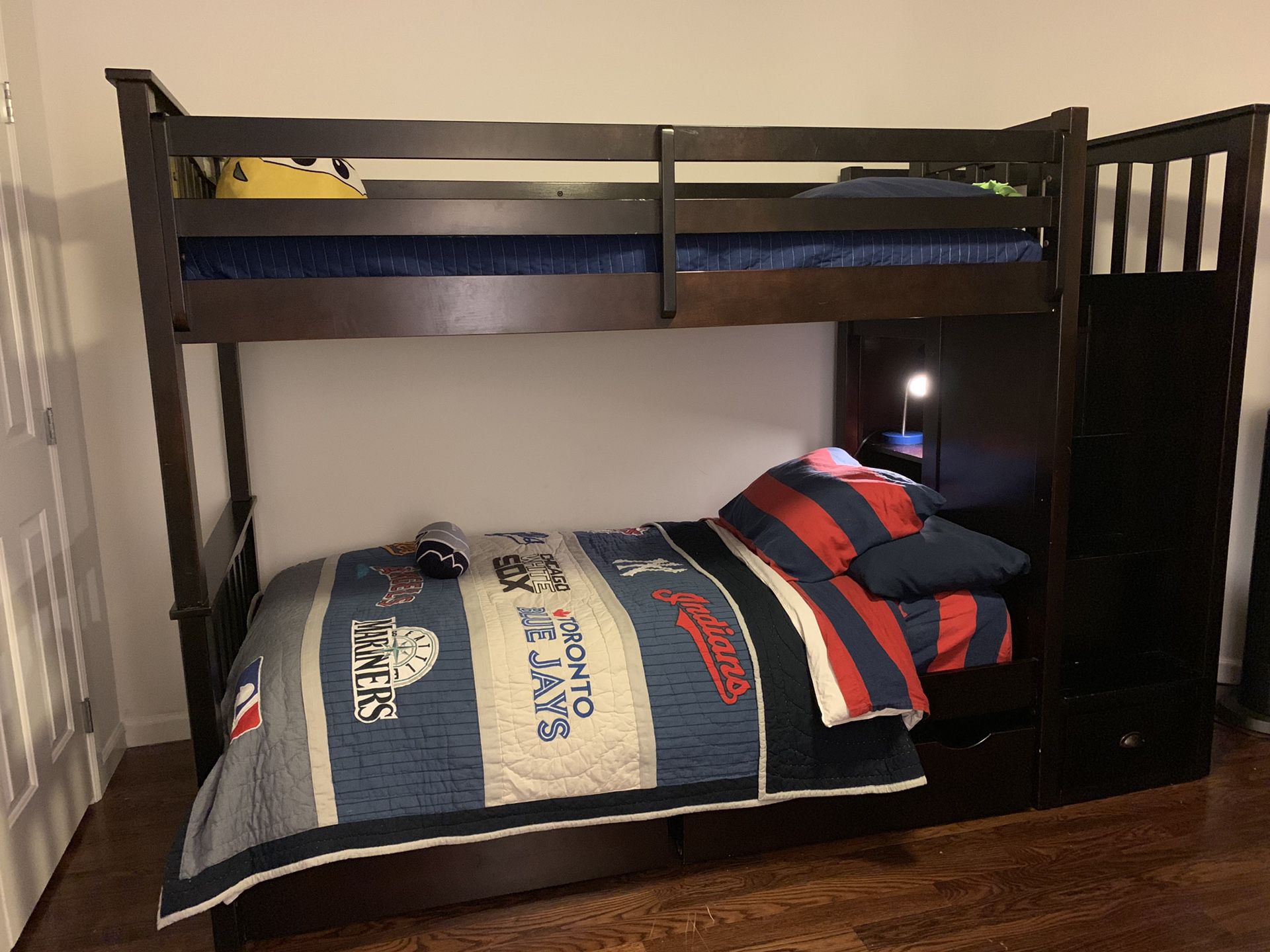 Twin over twin kids bunk bed!