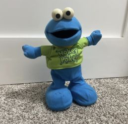 Hokey Pokey Cookie Monster Mattel 2004 Dancing Singing Animated Sesame Street