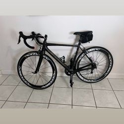 Fuji Bicycle For Sale Red, 56, Ultegrs 11 Speed