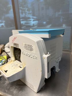 Handler dental model trimmer