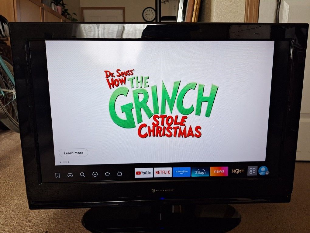 32" TV w/Amazon USB Fire Stick Adapter & Remote