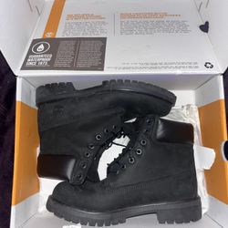 Black timberlands 7.5