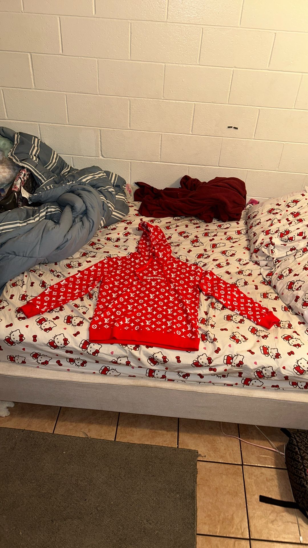 Louie Vuttion Supreme Hoodie