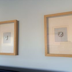 2 WALL ARTS 