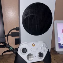 Xbox Series S And Controller 