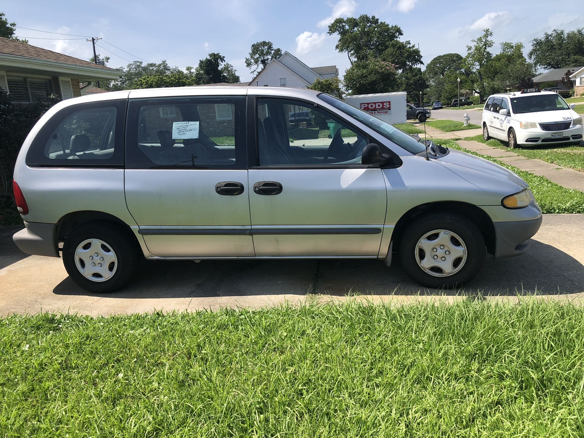 2001 Dodge Caravan