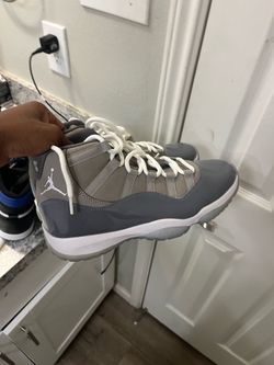 Air Jordan 11, Cool Gray & Size - 9.5