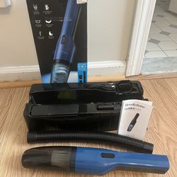$10 SALE🔥  NEW CORDLESS CAR VACUUM   CHARGER AND ATTACHMENTS INCLUDED  BROOKSTONE  WAS $35!!  SALE ONLY $10💨💨