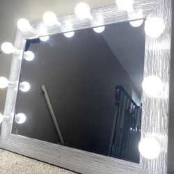 New Professional Makeup Vanity Mirror 