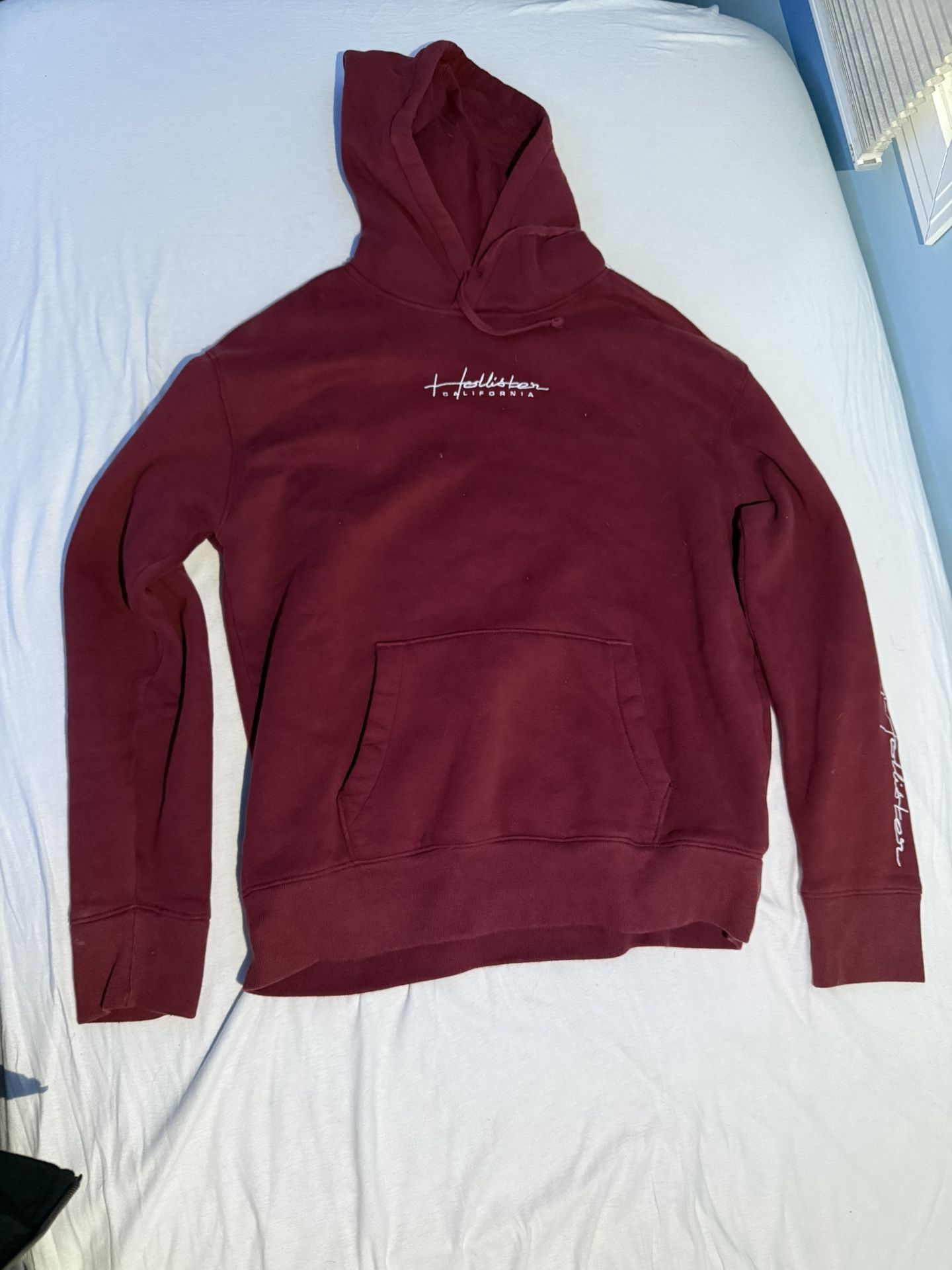 Hollister burgundy hoodie