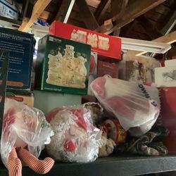 NAVIDAD, MUCHAS COSAS MAS DE 300 Piezas,todo Por $300 Sylmar 91342 SE VENDE TODO JUNTO 