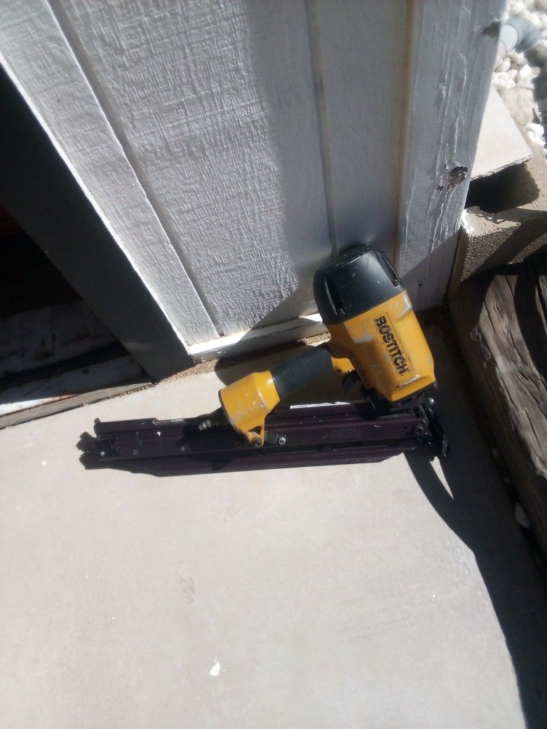 Bostitch Framing Gun And 3500 Nails