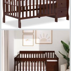 Crib w/changing Table