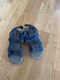  Kids Sandals 