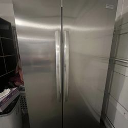 Frigidaire Gallery Refrigerator NEW
