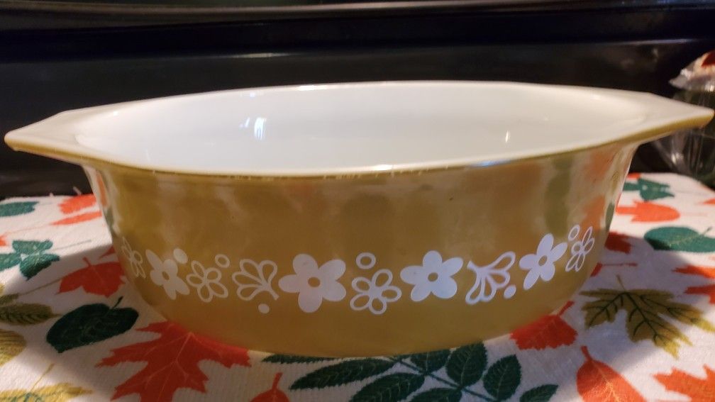 Vintage Pyrex Green Spting Blossom Crazy Daisy Oval Casserole Dish