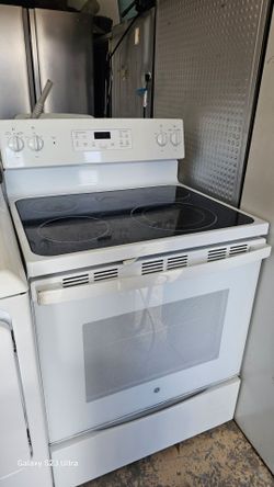 Stove GE White Glass Top